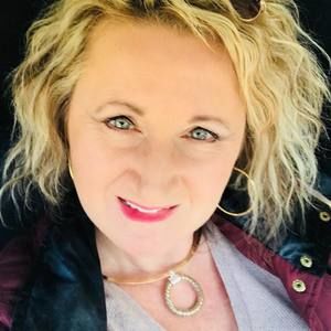 Meet your Posher, Karin